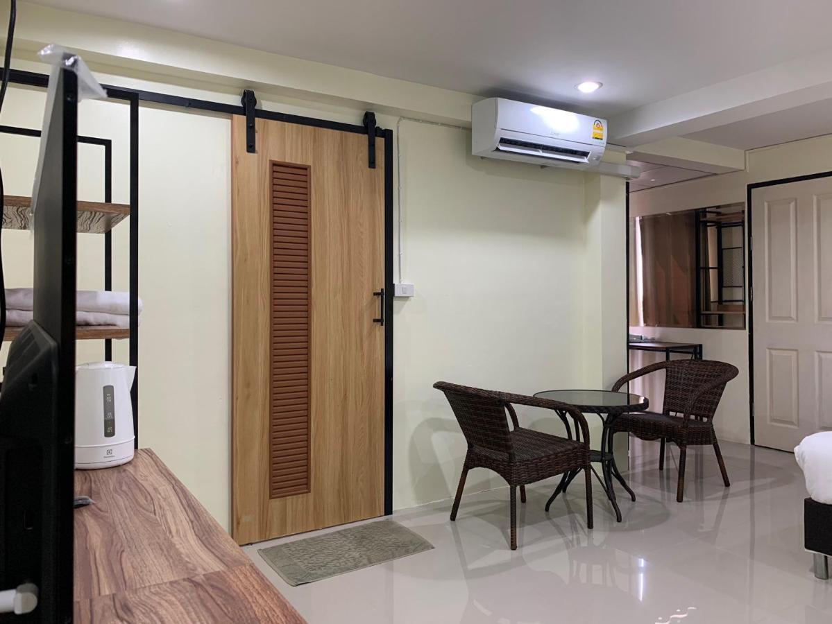 Petchsiri Room เพชรสิริรูม Ban Sai Mai Extérieur photo